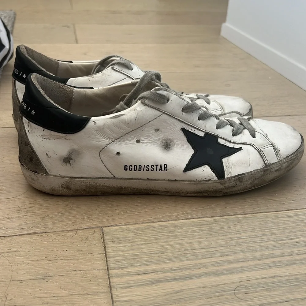 Golden Goose Sneakers - Picture 4 of 4